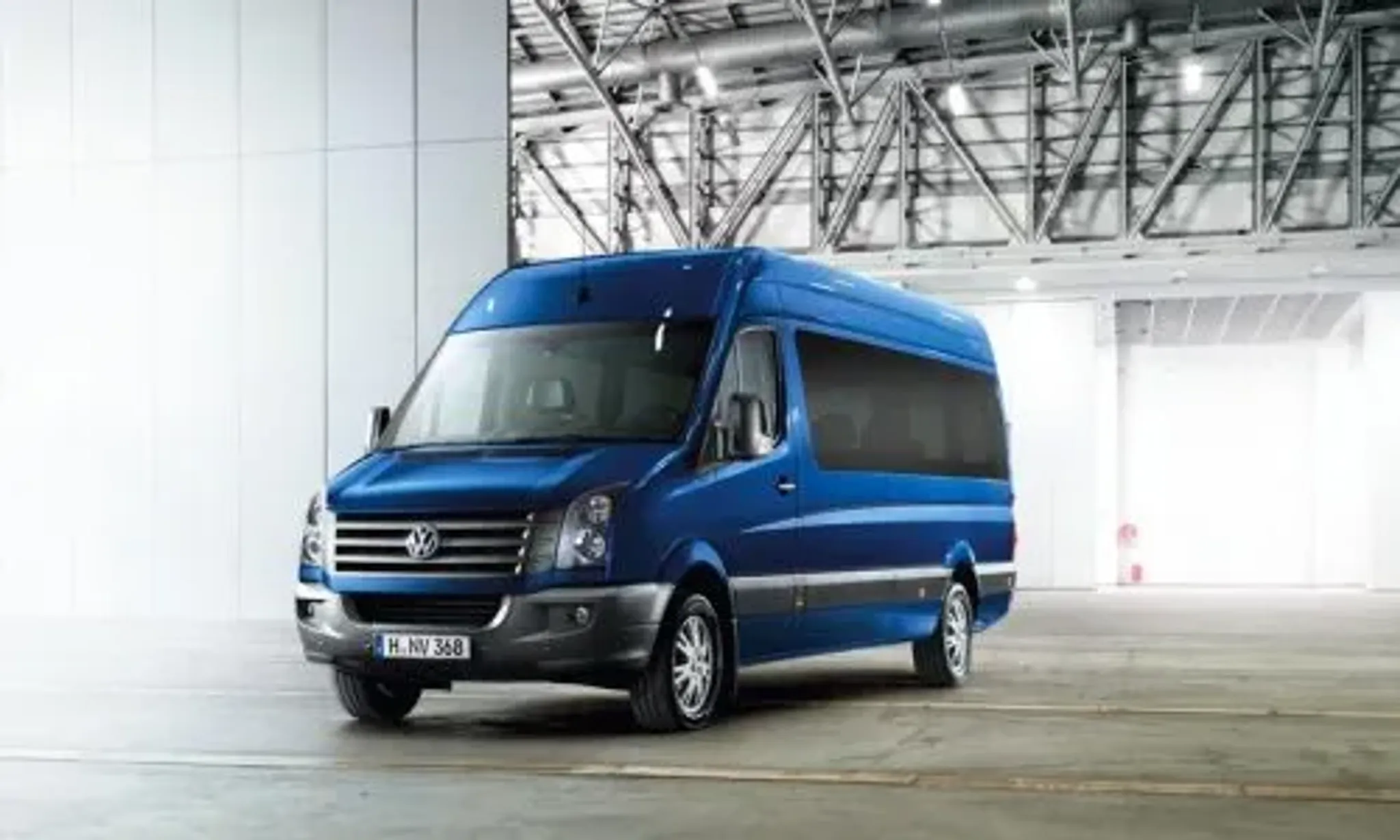 VW Crafter in blau